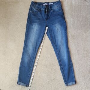 YMI Women's Classic Blue Ankle Jeans